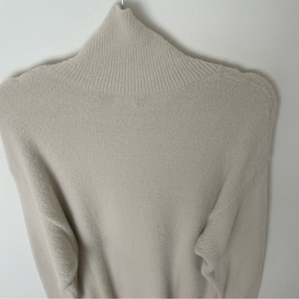 Aritzia Wilfred Free Hush Knit Turtleneck Sweater in Cream - Picture 9 of 10